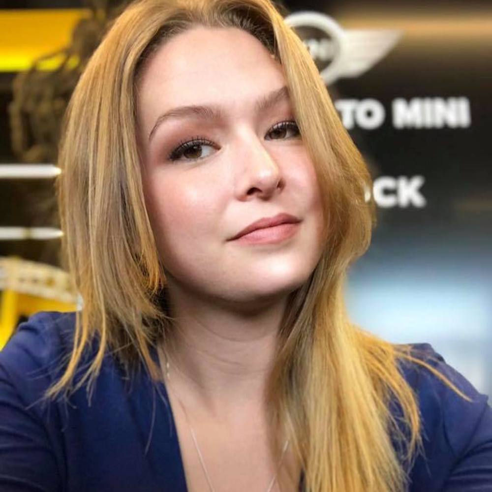 Meet your Posher, Lacie